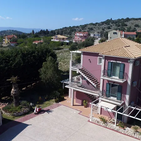 Dina Apartamento Razáta