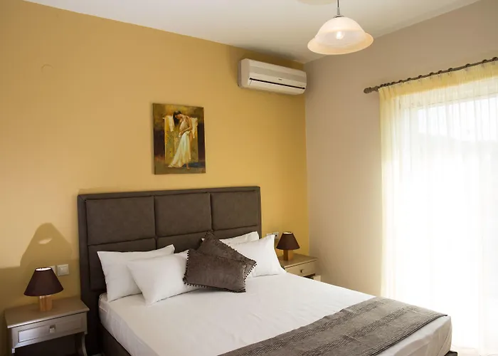 Dina Apartment Razata