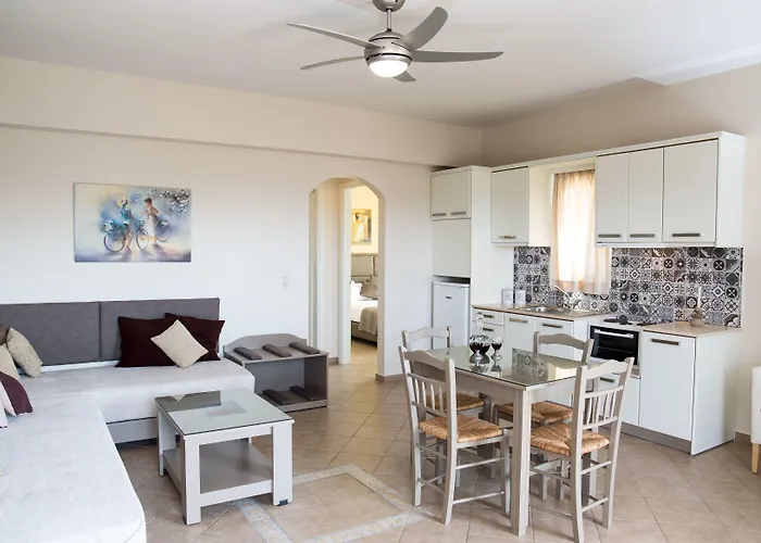 Dina Apartment Razata